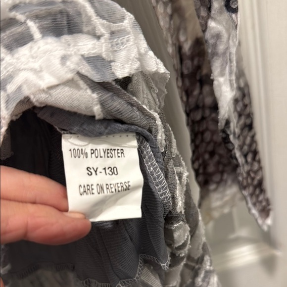 Black and Pink Asymmetrical Blouse with Relaxed Fit - Picture 6 of 11